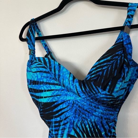 Miraclesuit Siren One Piece in Paka Mayan Women’s Blue/Black Swimsuit Sz 14 GUC - Picture 3 of 10